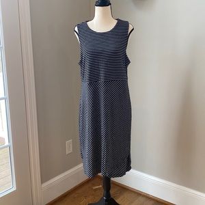 Athleta black and white minimalist sleeveless midi comfort A line tall jersey